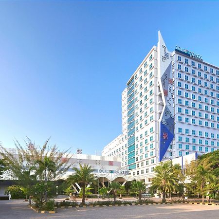 Four Points By Sheraton Makassar Exterior photo