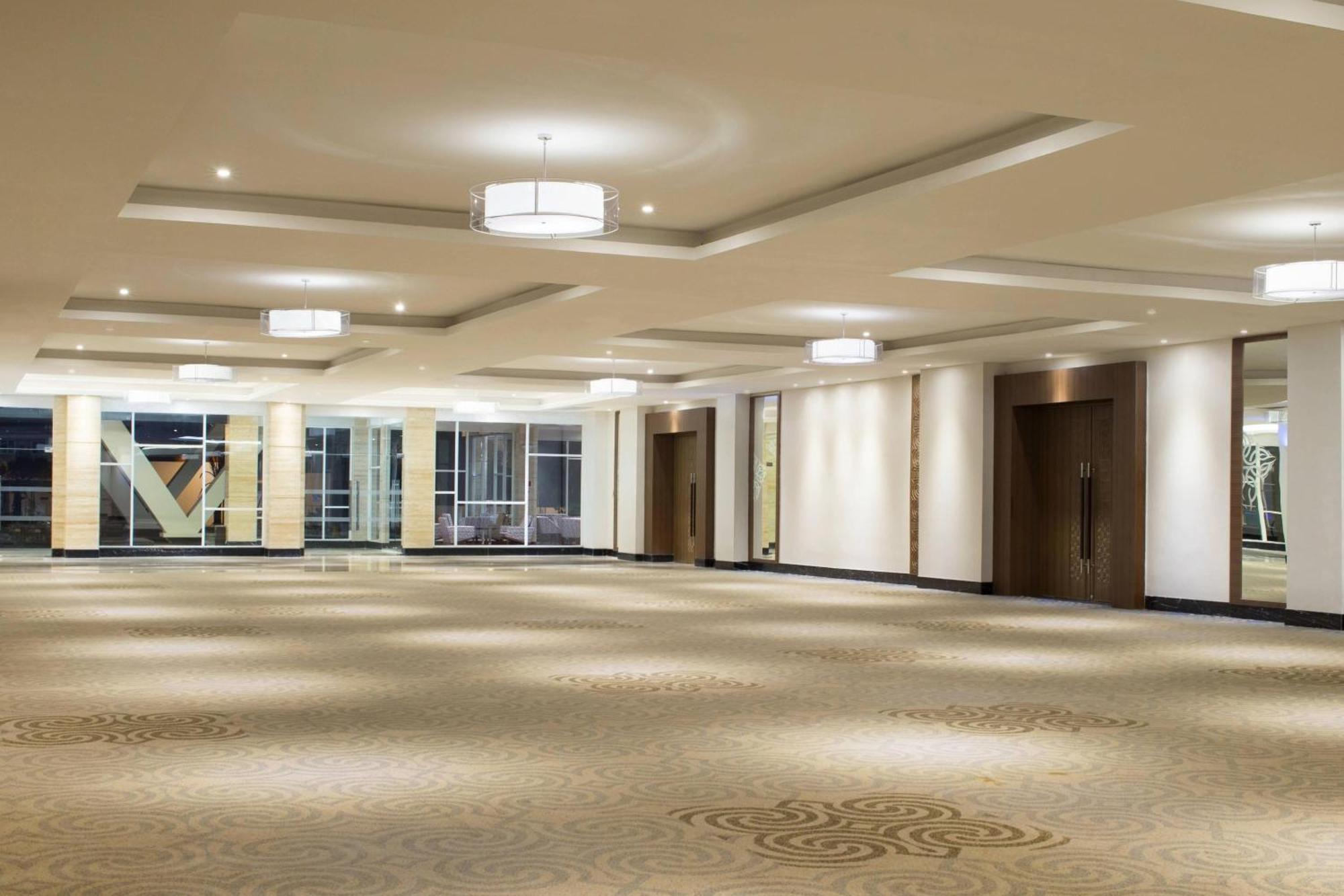Four Points By Sheraton Makassar Exterior photo