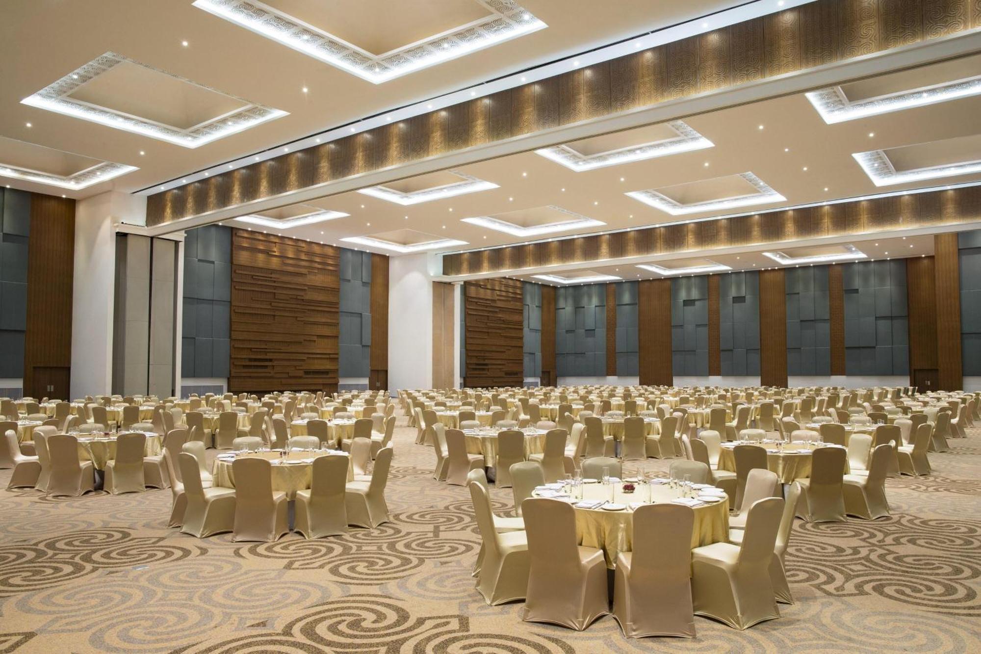 Four Points By Sheraton Makassar Exterior photo