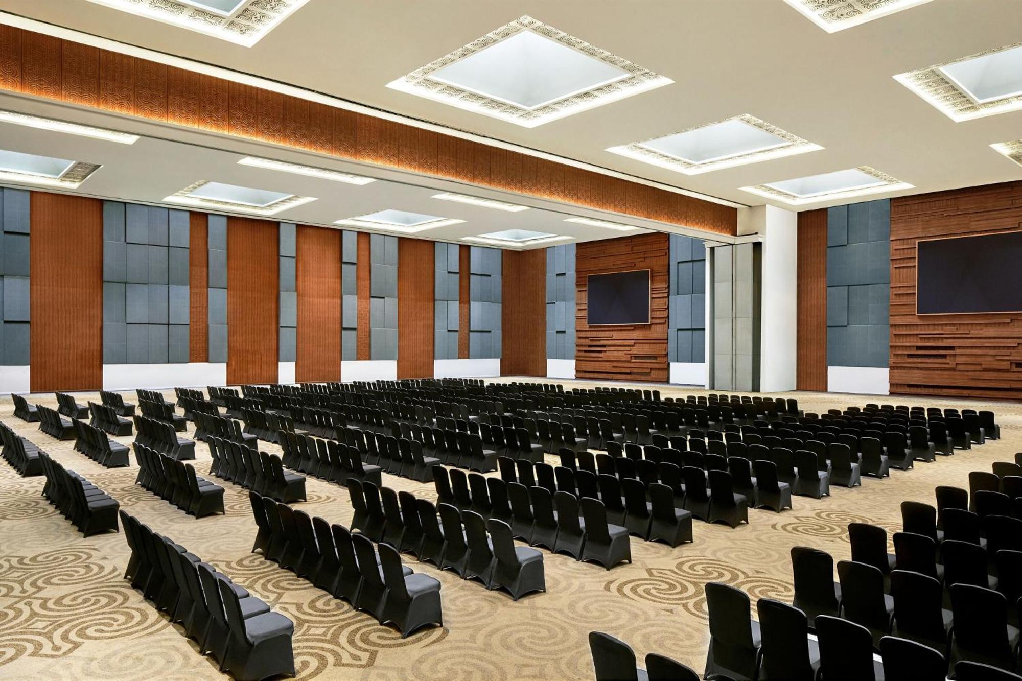 Four Points By Sheraton Makassar Exterior photo