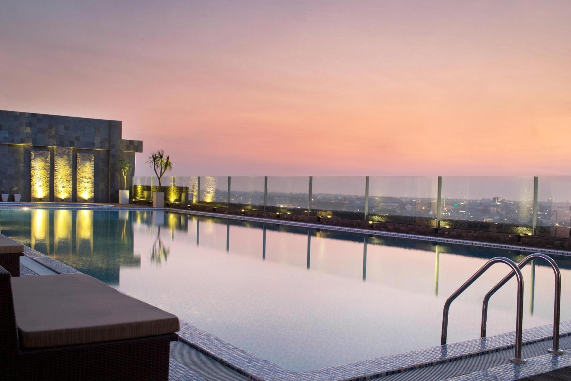 Four Points By Sheraton Makassar Exterior photo