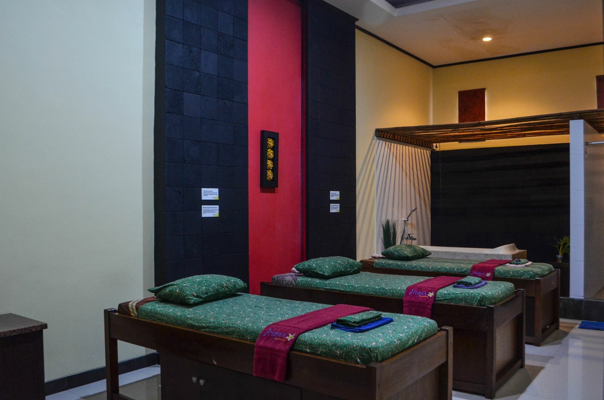 Four Points By Sheraton Makassar Exterior photo